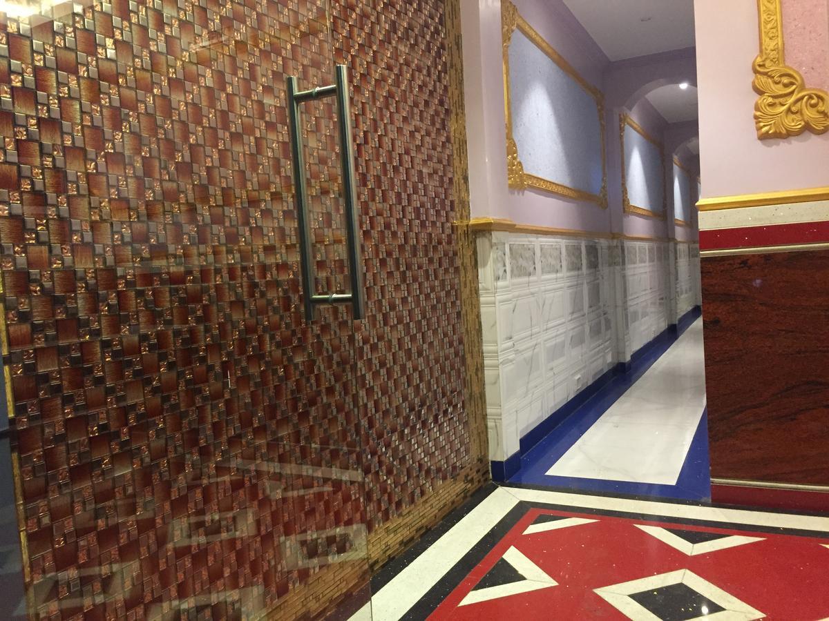 Hotel Marhaba ムンバイ エクステリア 写真